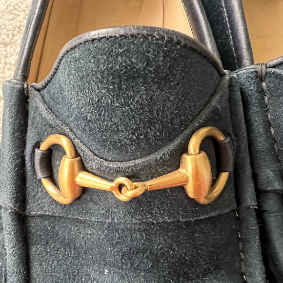 Authentic Gucci Navy Loafer - Picture 3 of 10